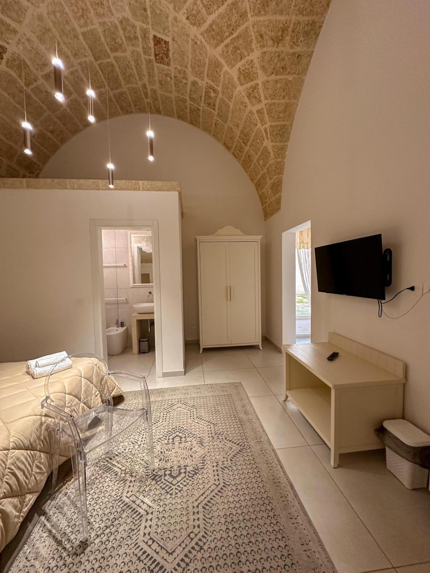 Palazzo Alma Luxury Rooms Casarano Εξωτερικό φωτογραφία