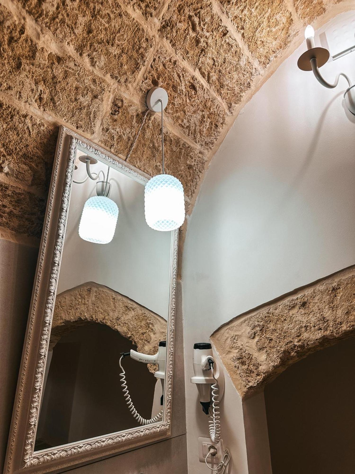 Palazzo Alma Luxury Rooms Casarano Εξωτερικό φωτογραφία